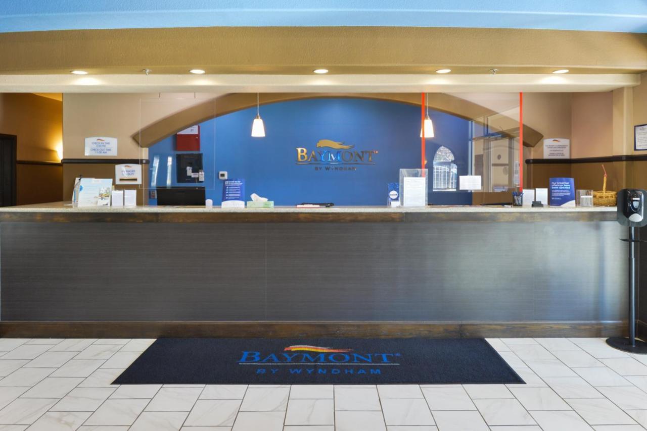Baymont By Wyndham Garden Of The Gods Colorado Springs Hotel Exterior photo