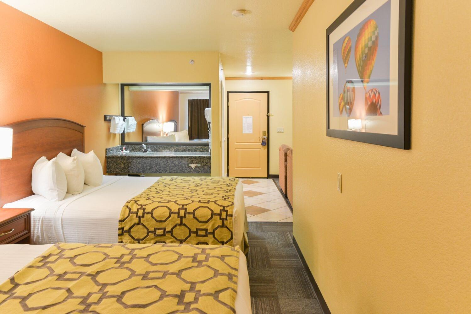 Baymont By Wyndham Garden Of The Gods Colorado Springs Hotel Exterior photo