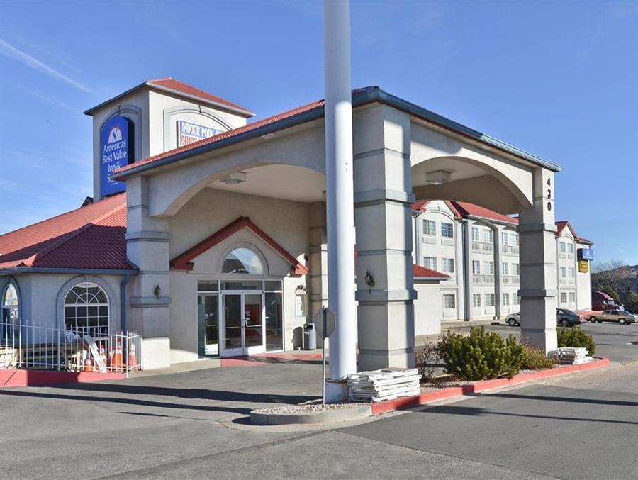 Baymont By Wyndham Garden Of The Gods Colorado Springs Hotel Exterior photo